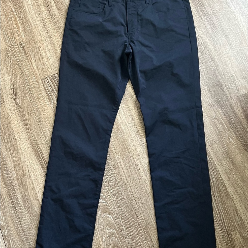 Vince Navy Nylon Trousers/Pants W32/L32.